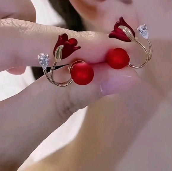 Elegant Red Rose & Faux Pearl Rhinestone Earrings New! - Picture 5 of 9